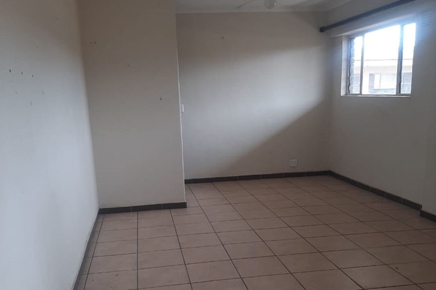 2 Bedroom Property for Sale in Rustenburg Central North West